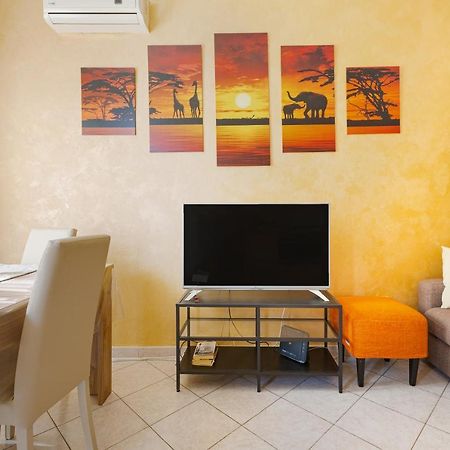 Udine M2 Balcony Apt Milão Exterior foto